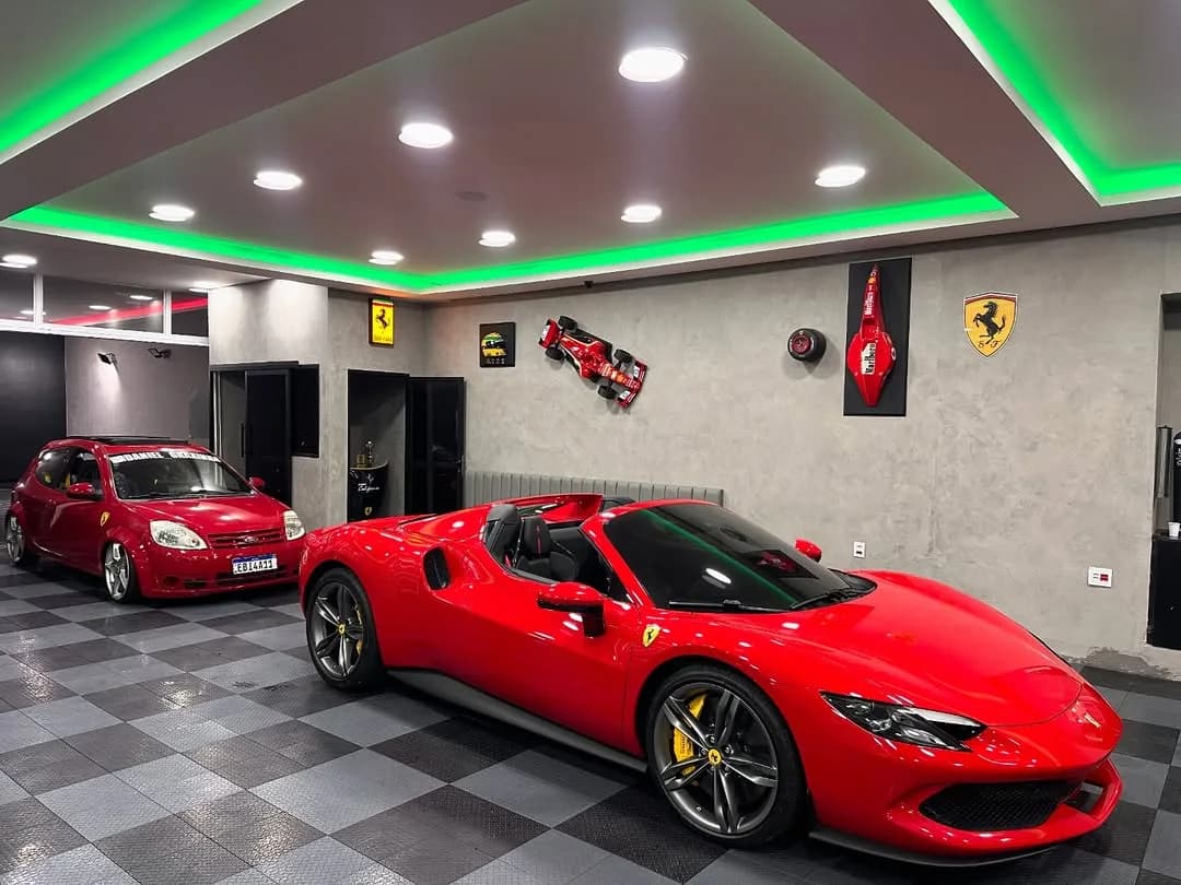 Showroom Graxinha com Ferrari 296 GTS